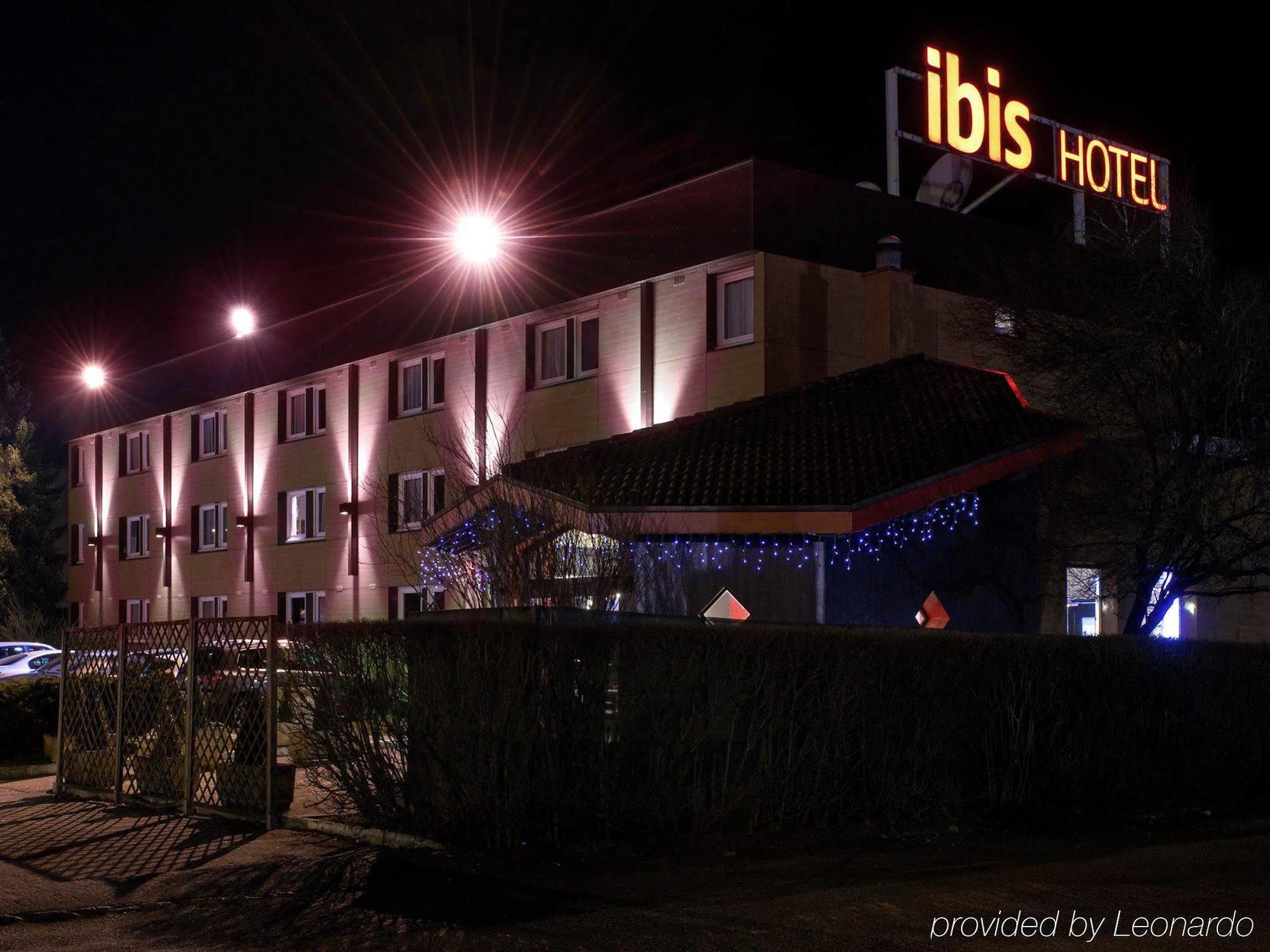 Hotel Ibis Sallanches Porte Du Montblanc Zewnętrze zdjęcie