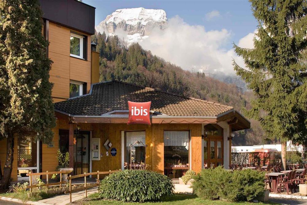 Hotel Ibis Sallanches Porte Du Montblanc Zewnętrze zdjęcie